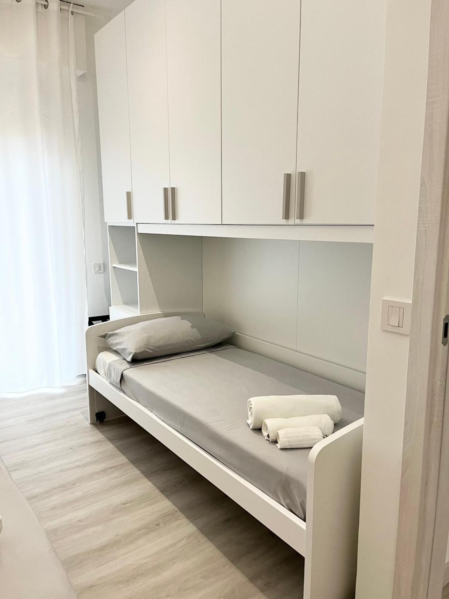 G&L Airport Apartment In Bgy أوريو آل سيريو المظهر الخارجي الصورة